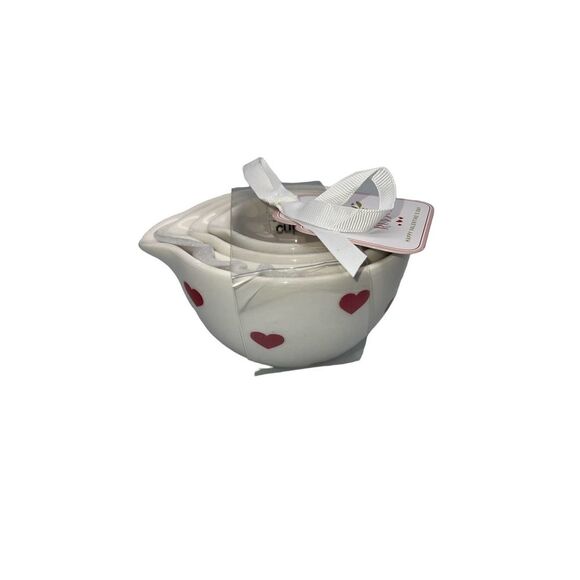 Terramoto Ceramic Heart Measuring Cups Set of 4 - Picture 1 of 3